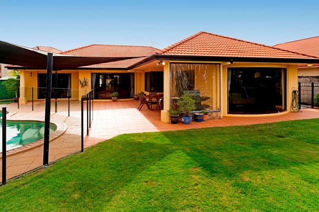 5 Tammy Court, HELENSVALE QLD 4212