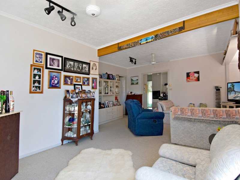 5 Wills Avenue, GOLDEN BEACH, QLD 4551