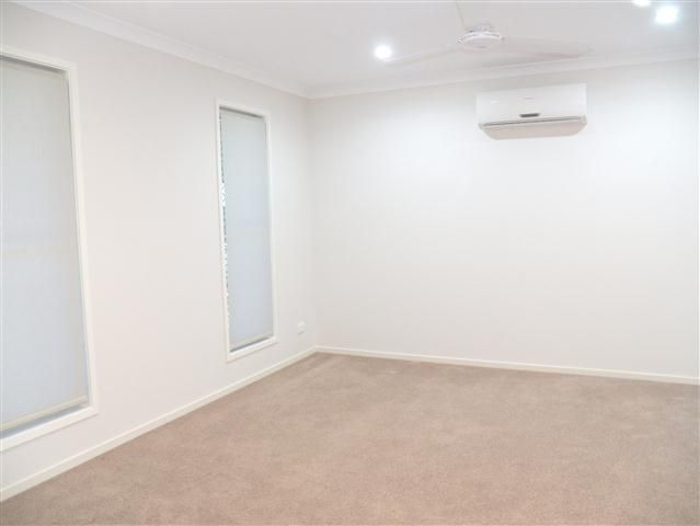 4 Munroe Court, WEST GLADSTONE, QLD 4680