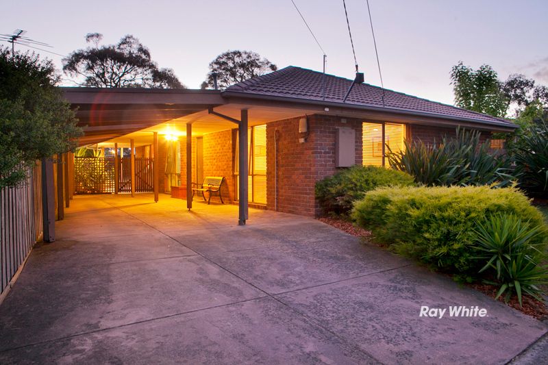 6 Lorraine Avenue, LANGWARRIN VIC 3910
