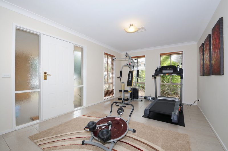 9 Commonwealth Terrace, SANDHURST, VIC 3977