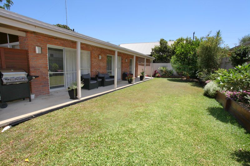 14 Hibiscus Avenue, MOOLOOLABA, QLD 4557