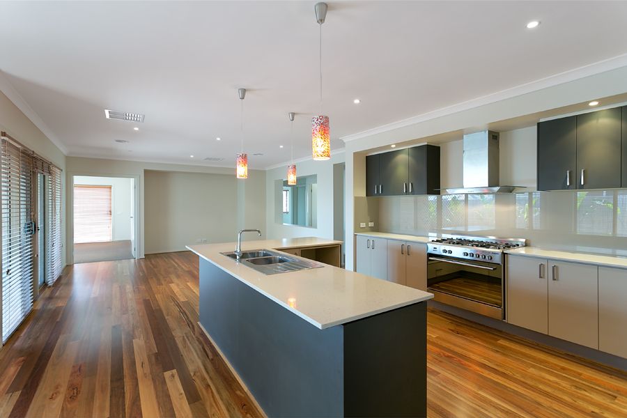5 Clunes Way, EYNESBURY, VIC 3338