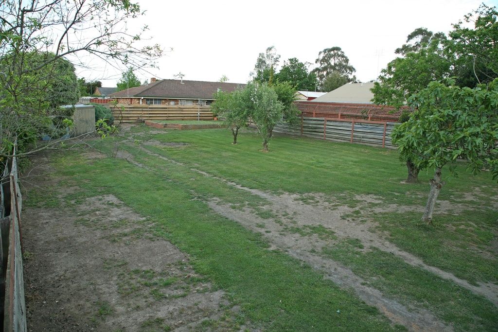 12 Charles Drive, CARDIGAN VILLAGE, VIC 3352