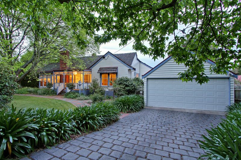 37 BAYSWATER Road, CROYDON VIC 3136