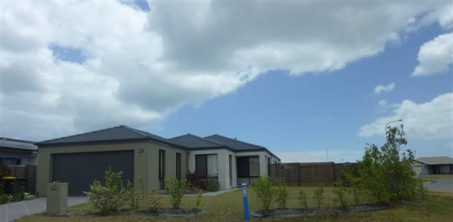 1 Fishburn Way, ELI WATERS, QLD 4655