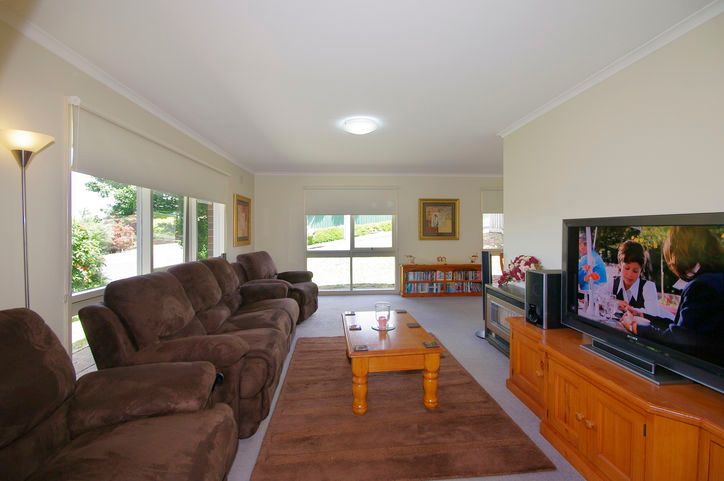 27 Olwen Avenue, BELMONT, VIC 3216