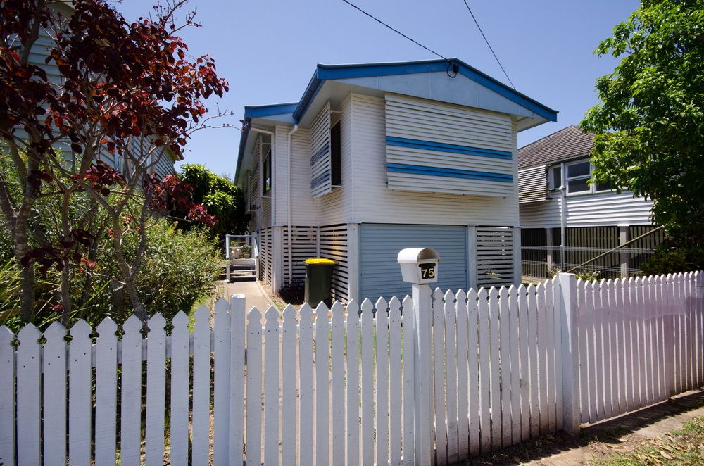 75 Alma Road, CLAYFIELD, QLD 4011