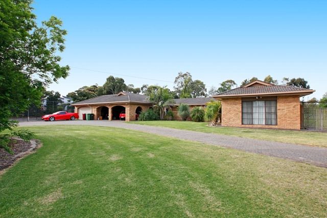6 Airdrie Mews, GREENVALE VIC 3059