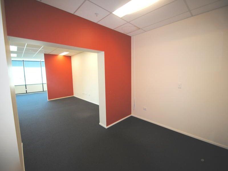 SOUTHPORT, QLD 4215