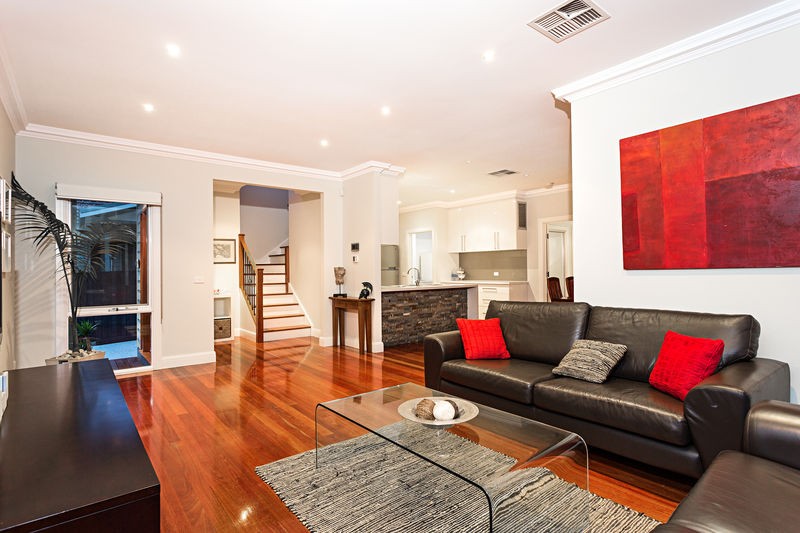 2/15 Rowena Road, MALVERN EAST, VIC 3145