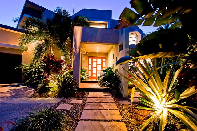 65 Skyline Terrace, BURLEIGH HEADS QLD 4220