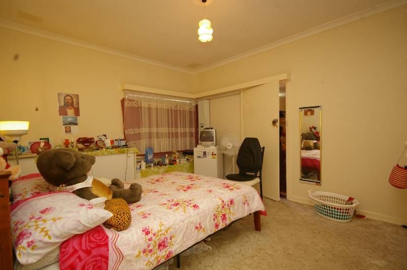 12 Storrington Crescent, WESTMINSTER, WA 6061