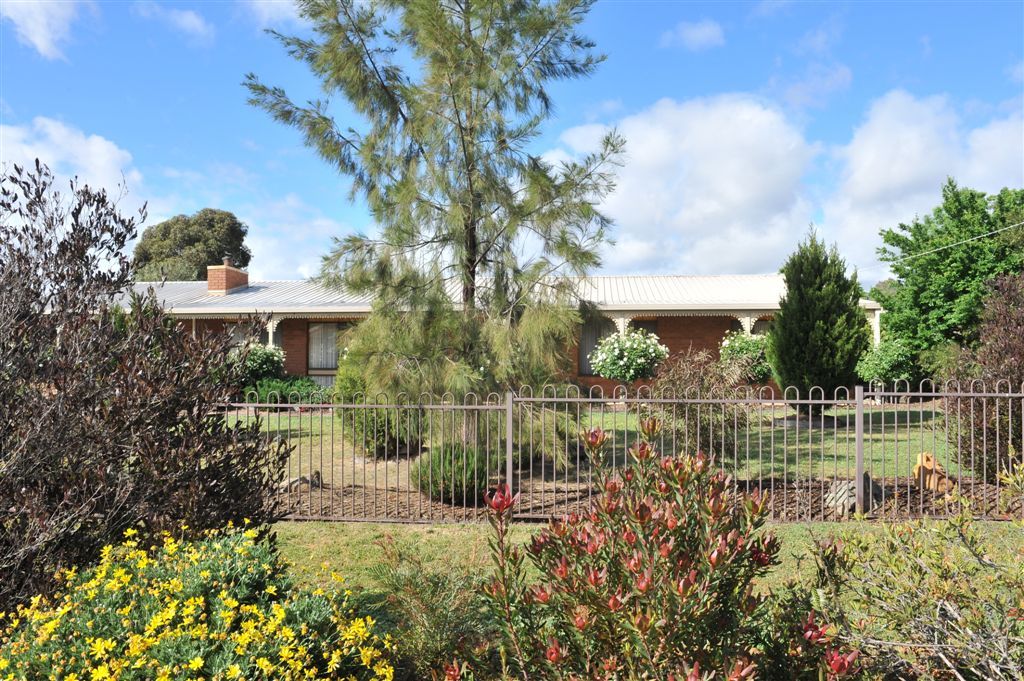 13 Hunter Place, HEATHCOTE, VIC 3523