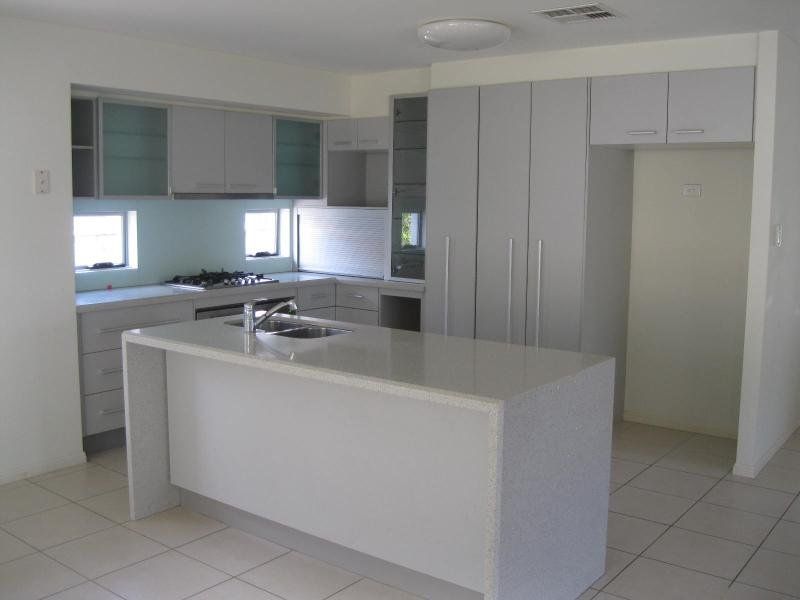73 Coachwood Drive, MOLENDINAR, QLD 4214