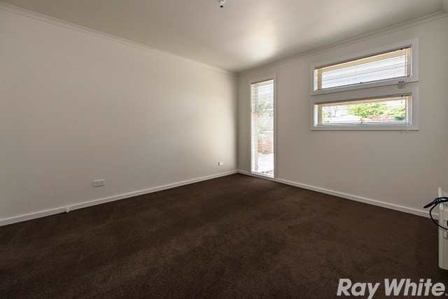 1/8 Pine Crescent, BORONIA, VIC 3155
