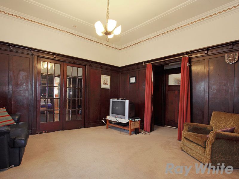 10 Campbell Terrace, WAVELL HEIGHTS, QLD 4012