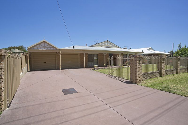 5 Balmain Road, GREENMOUNT, WA 6056