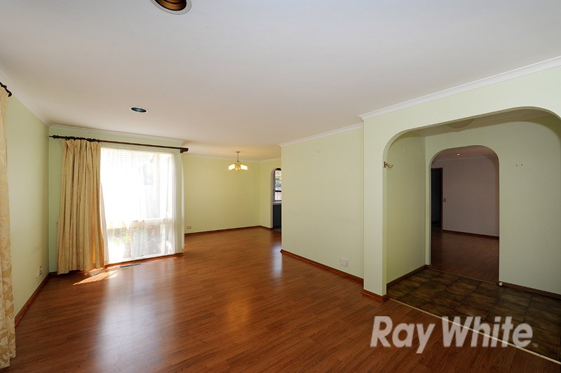 201 Dandelion Drive, ROWVILLE, VIC 3178