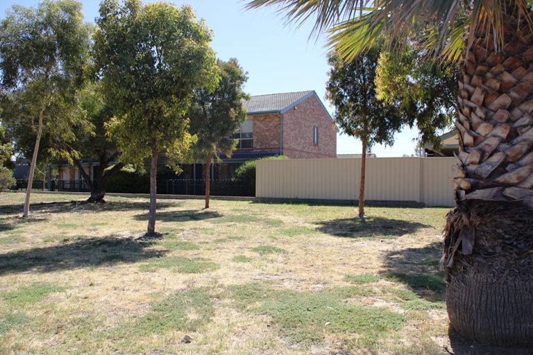 11/30 Fredrick Rd ( faces Woodlake Ave ), WEST LAKES, SA 5021