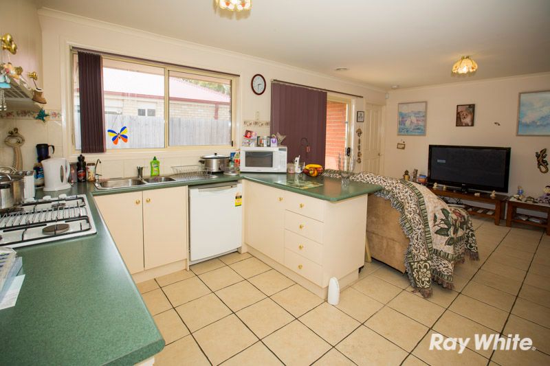 16 Acre Court, PAKENHAM, VIC 3810