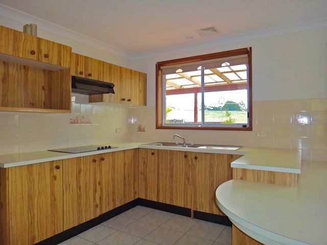 35 Holbrook Street, BOSSLEY PARK, NSW 2176
