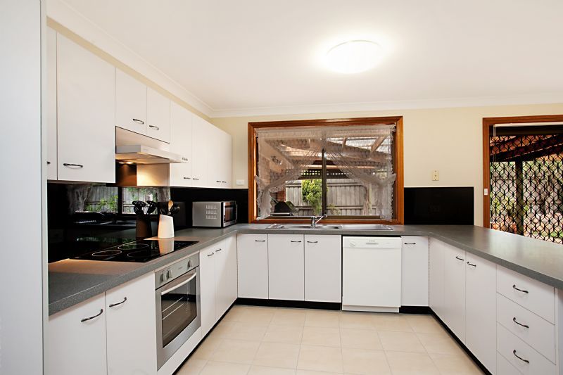 7 Valley Drive, TENAMBIT, NSW 2323