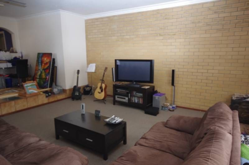 15 Swincer Way, KOONDOOLA, WA 6064
