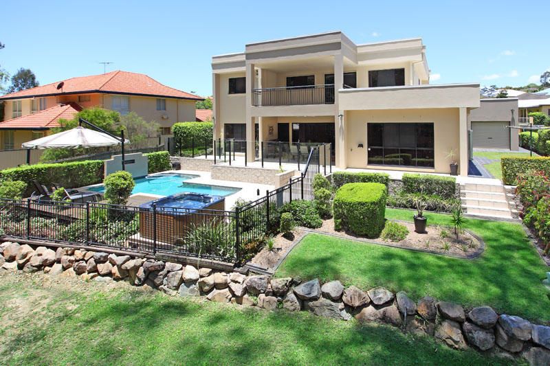 27 Country Club, ALBANY CREEK, QLD 4035