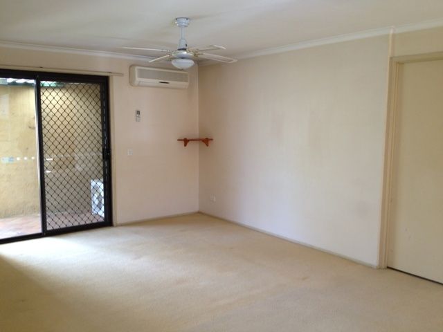 2/9 Elm Court, LABRADOR, QLD 4215
