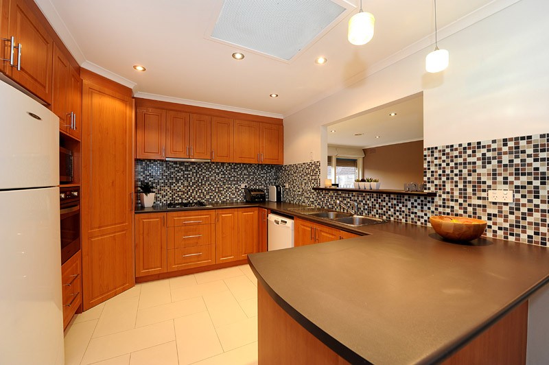 68 Mantung Crescent, ROWVILLE, VIC 3178
