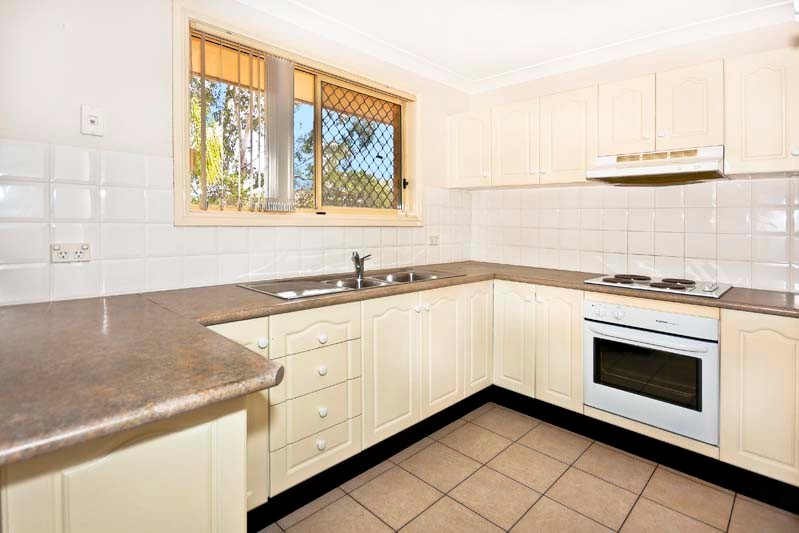 1/10-11 Devonport Street, WAKELEY, NSW 2176
