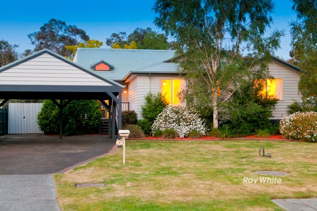 8 Belltrees Court, PEARCEDALE, VIC 3912