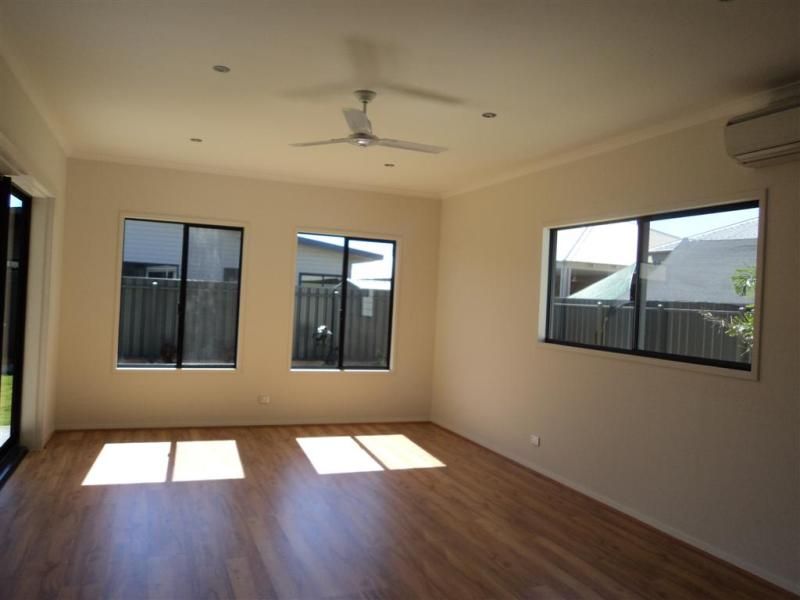 6 Perentie Road, Baynton, WA 6714