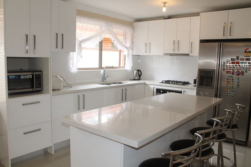 GREEN VALLEY, NSW 2168