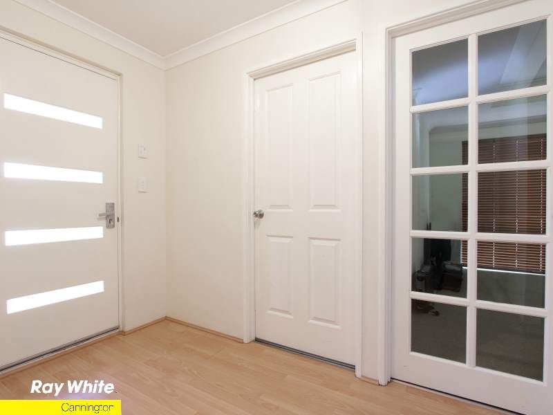 15 Ernest Drive, SUCCESS, WA 6164