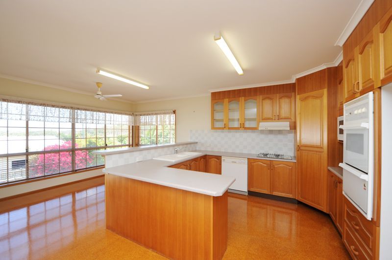 10 Windward Passage, SOUTH GLADSTONE, QLD 4680
