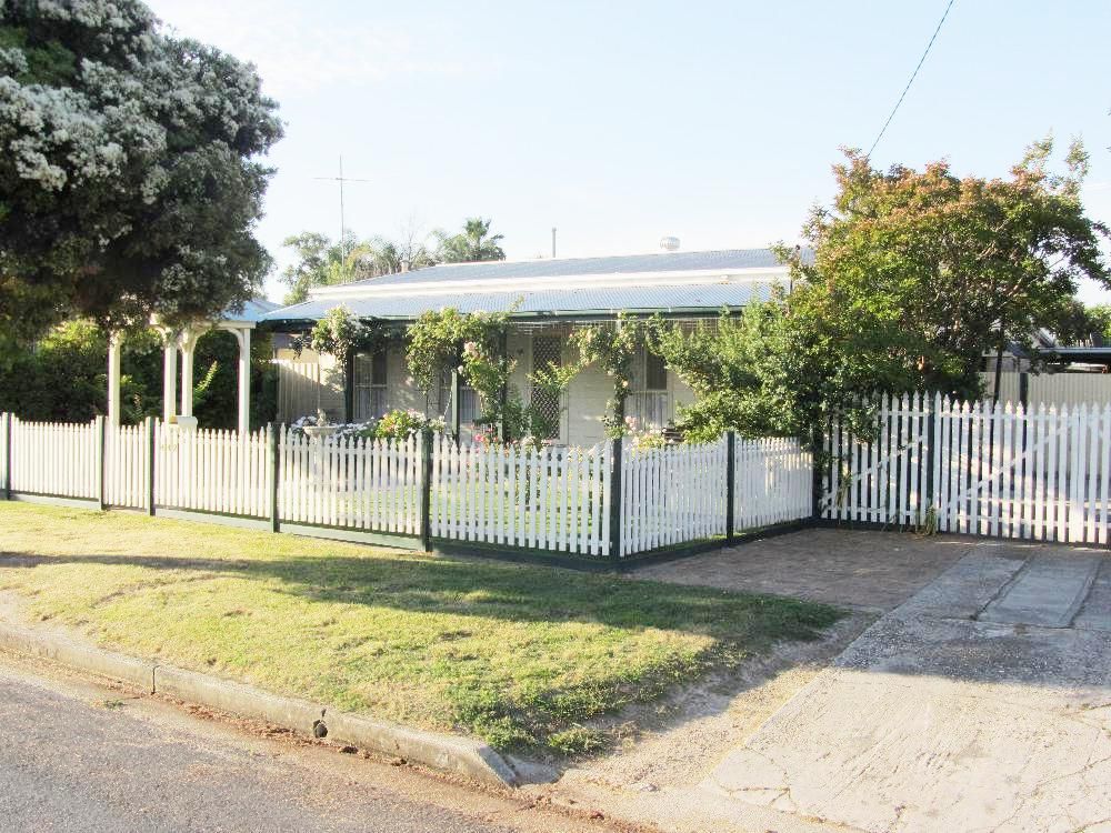 442 Hall Avenue, LAVINGTON NSW 2641