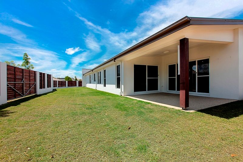 25 Alicia Circuit, Little Mountain, QLD 4551