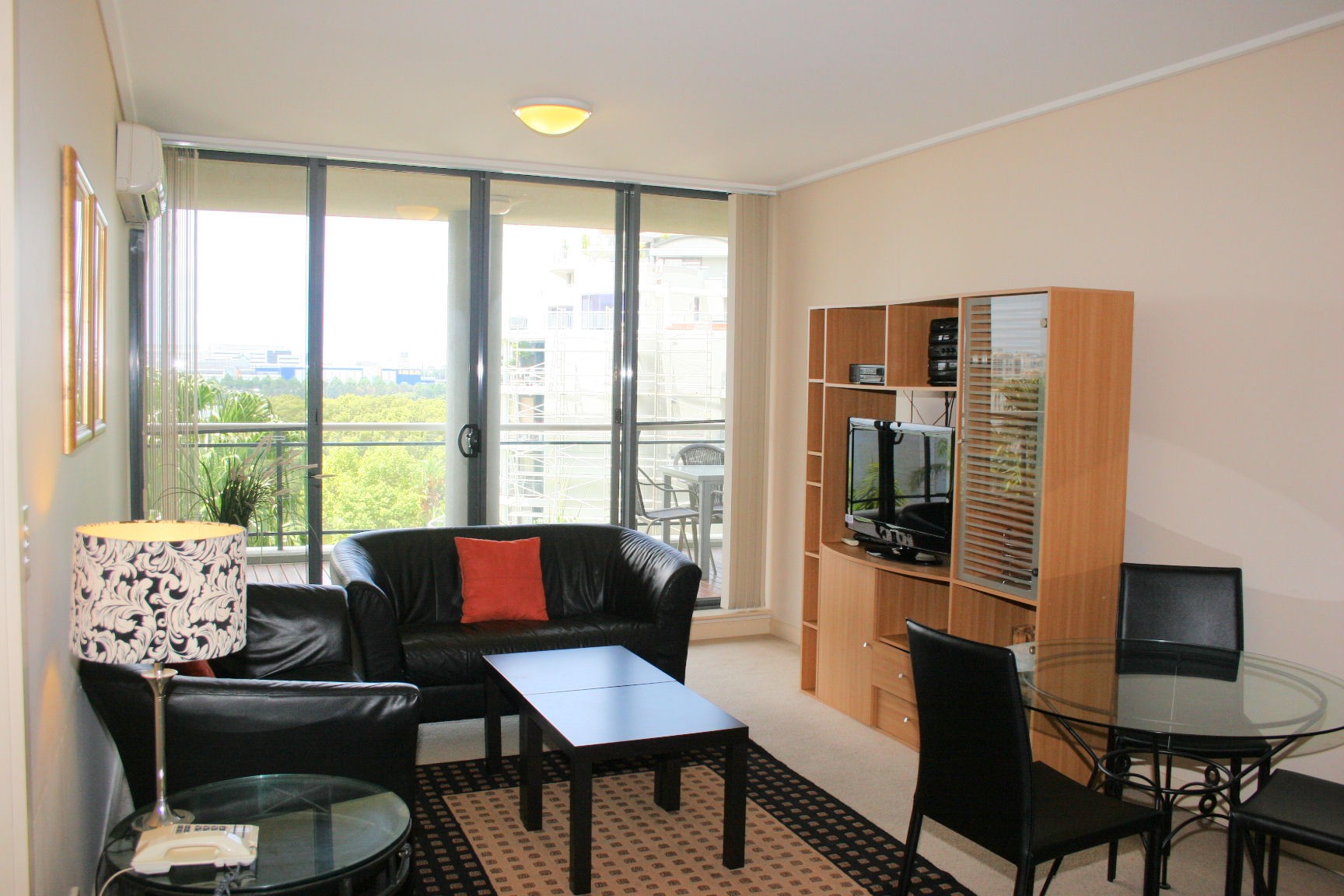 27 Bennelong Parkway, WENTWORTH POINT, NSW 2127