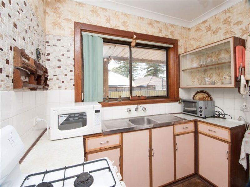 174 Military Road, HENLEY BEACH, SA 5022