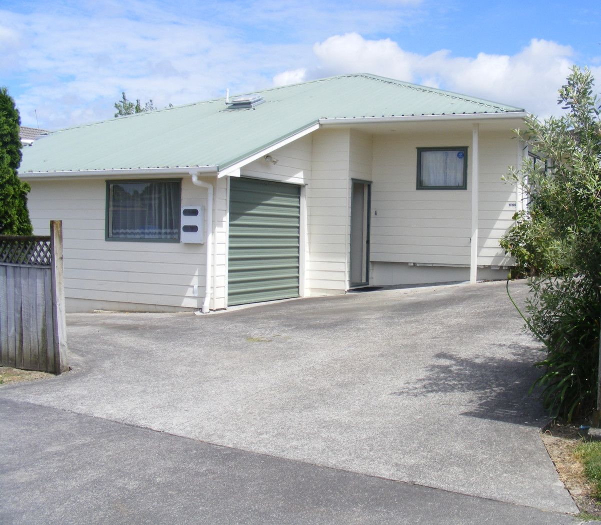 1/105 Athena Drive, TOTARAVALE, North Shore City