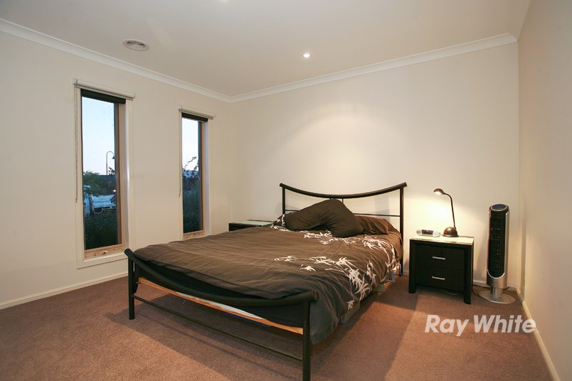 8 Kess Grove, LYNDHURST, VIC 3975