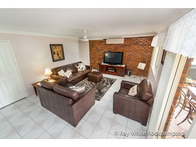 27 Brady Close, GLENLEE, QLD 4711