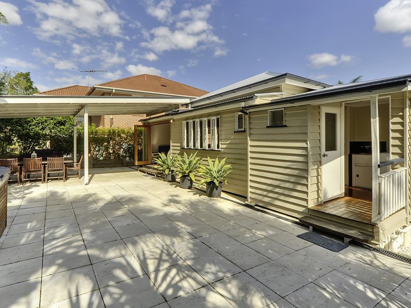 96 Reeve Street, CLAYFIELD, QLD 4011