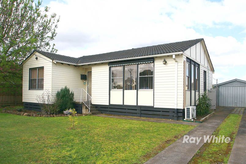 27 Cootamundra Street, DOVETON VIC 3177