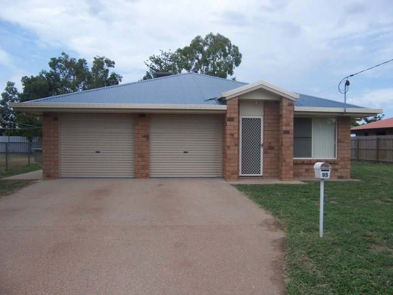 95 Moody Street, EMERALD, QLD 4720