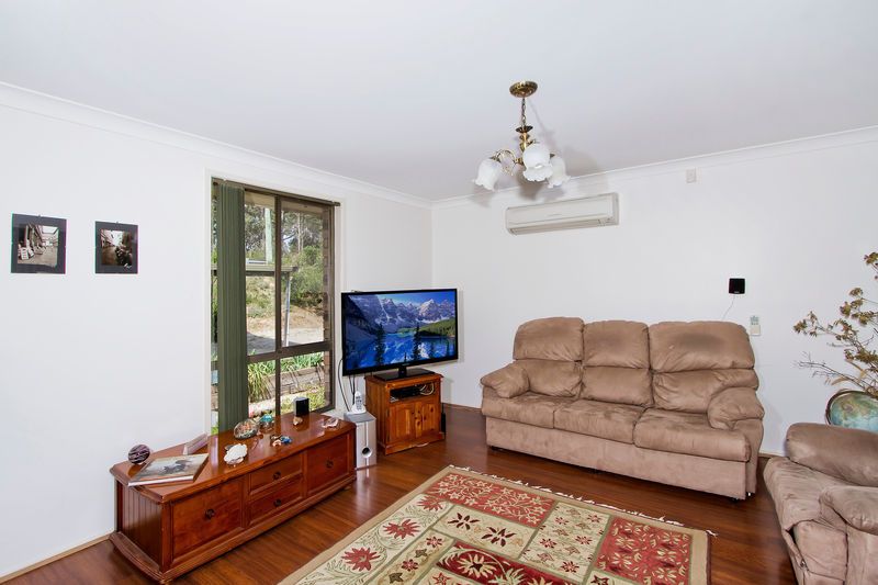 BOLTON POINT, NSW 2283