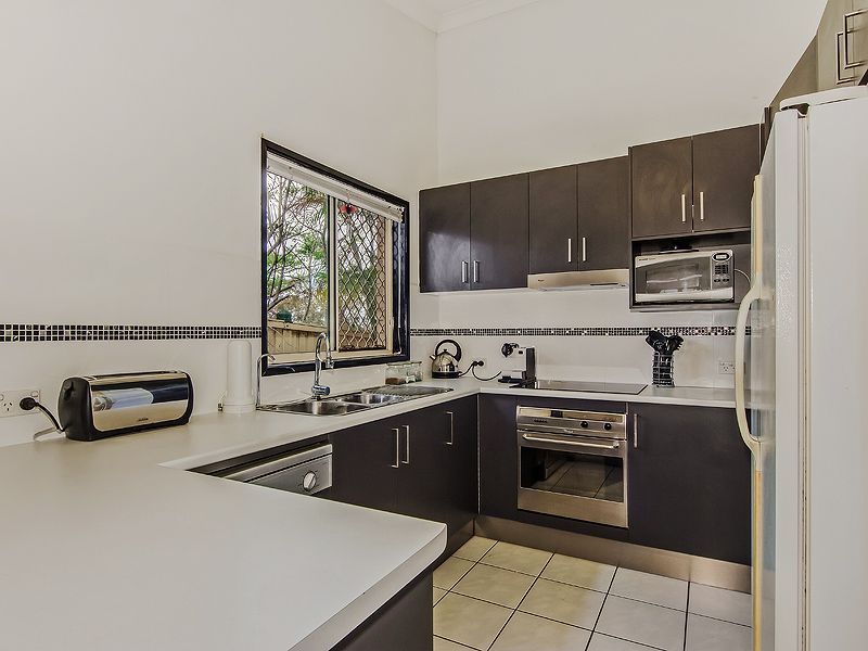 2 Penda Court, MERRIMAC QLD 4226