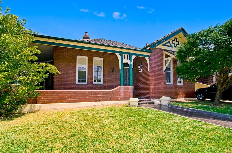 72 Eltham Street, GLADESVILLE NSW 2111